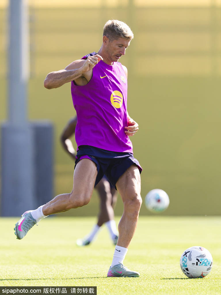 西甲赛场的公平与尊严：反对巴萨在美国的‘马戏团’秀